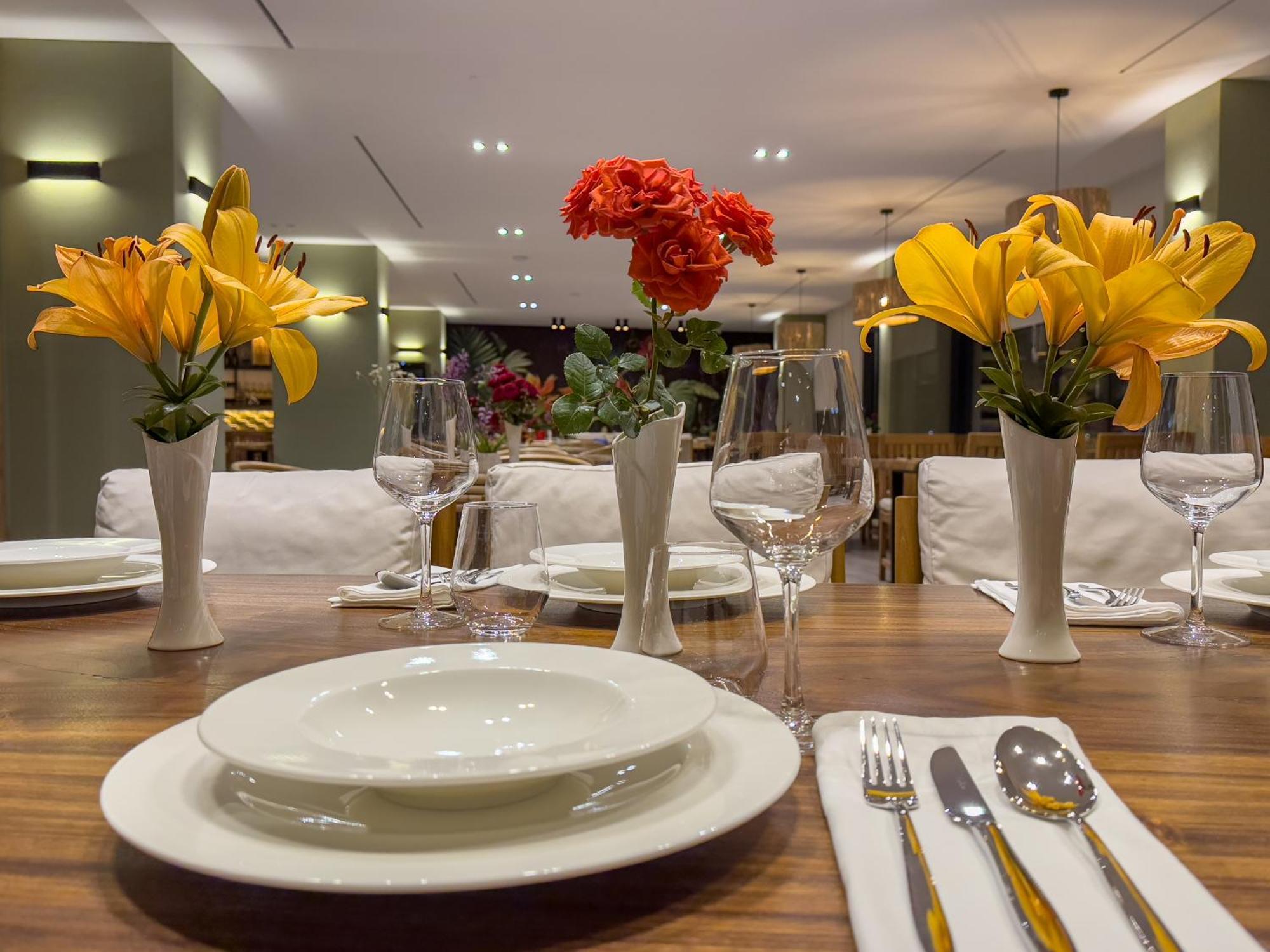 סרנדה The Queen'S Lion Premium Hotel מראה חיצוני תמונה