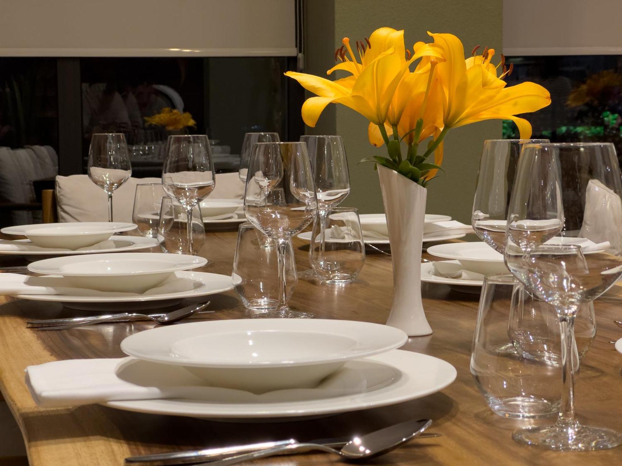 סרנדה The Queen'S Lion Premium Hotel מראה חיצוני תמונה