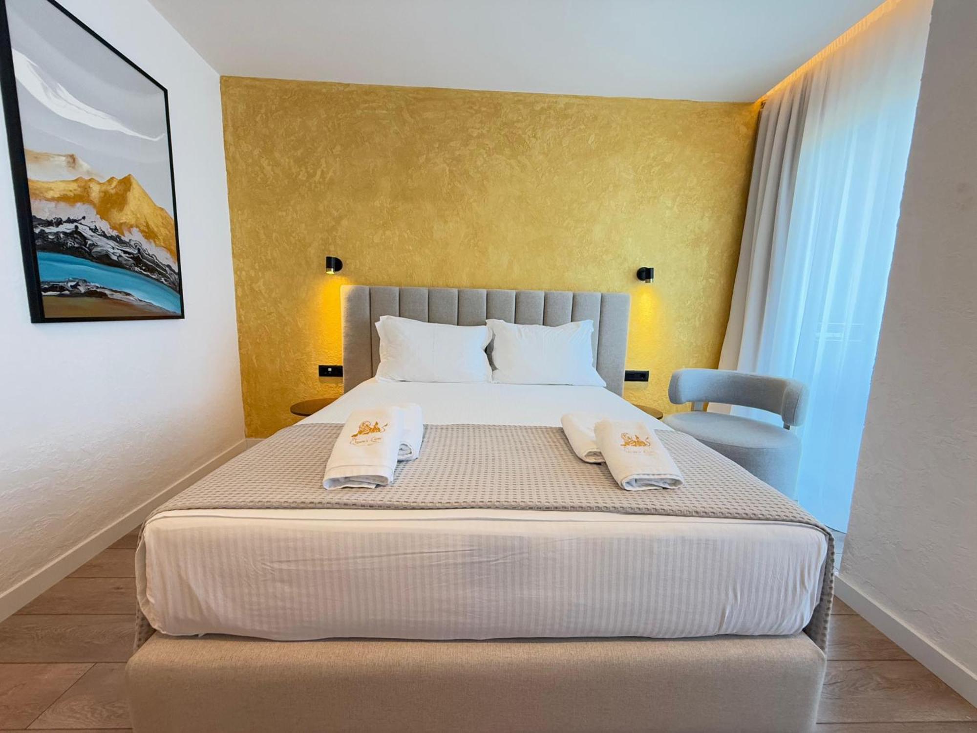 סרנדה The Queen'S Lion Premium Hotel מראה חיצוני תמונה