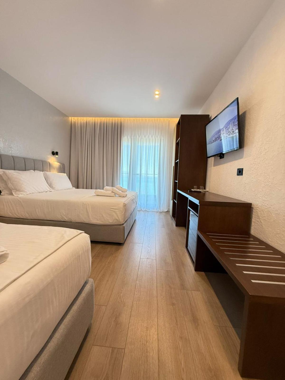 סרנדה The Queen'S Lion Premium Hotel מראה חיצוני תמונה