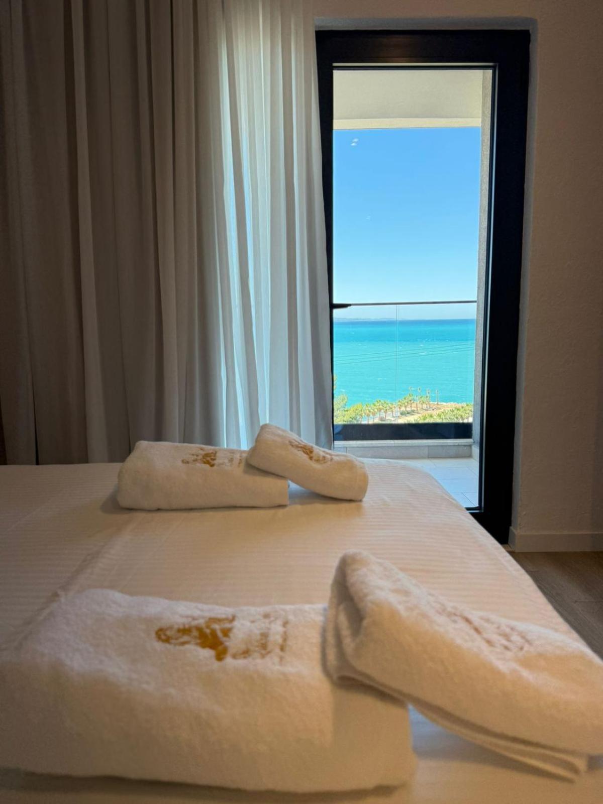 סרנדה The Queen'S Lion Premium Hotel מראה חיצוני תמונה